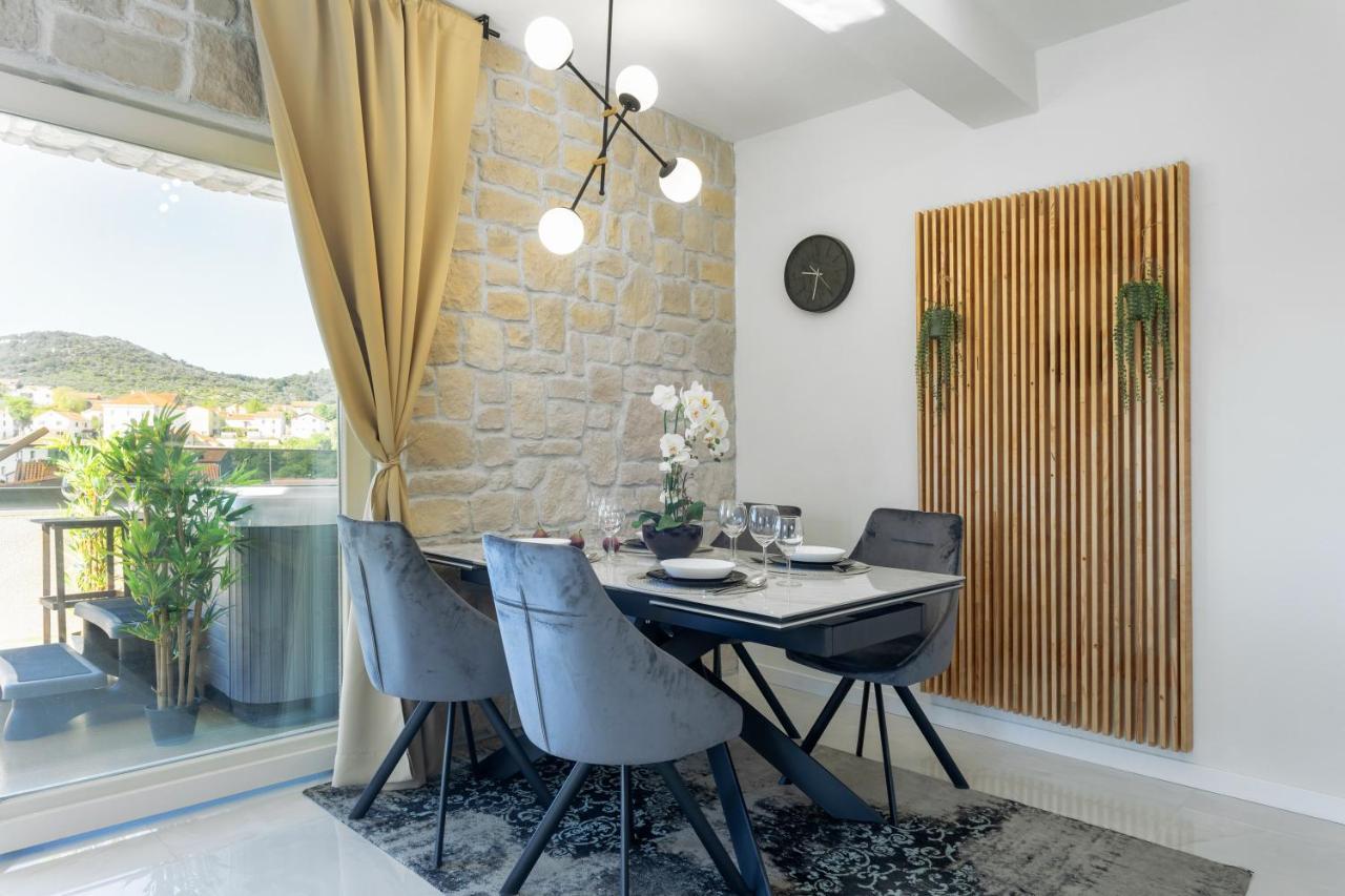 Teona Luxury Apartment With Jacuzzi And Terrace Sea View Sali Exterior photo