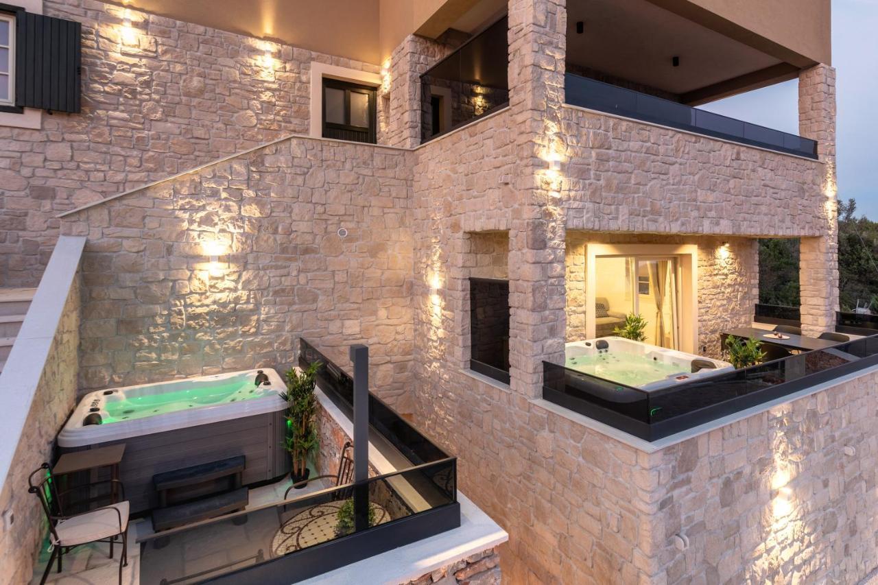 Teona Luxury Apartment With Jacuzzi And Terrace Sea View Sali Exterior photo